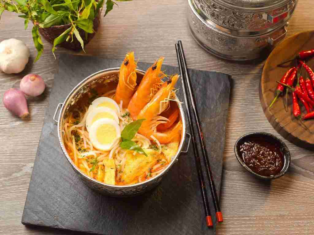 Authentic Coconut and Seafood Laksa Recipe